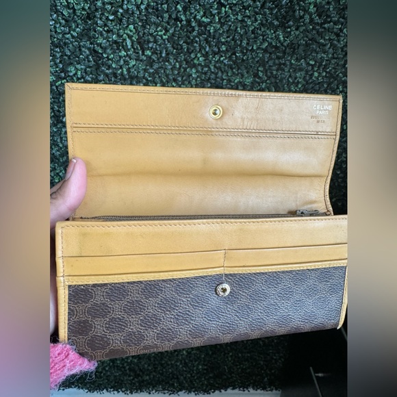 Celine wallet pre-loved - Picture 12 of 14
